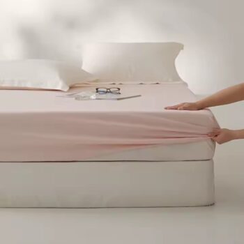 Breathable antibacterial anti-static fitted sheet in custom sizes