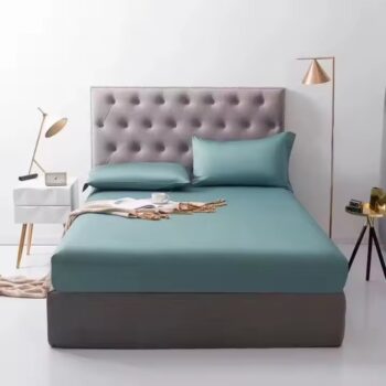 Solid Color Fitted Sheet for Hotels - Premium Fabric, Tight Fit, Wholesale Supply