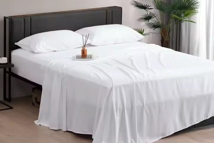 Skin-friendly microfiber polyester bed sheets wholesale