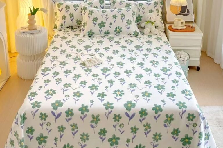 Breathable autumn winter printed cotton bed sheet for homes