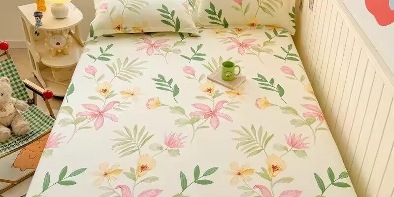 Breathable elastic printed fitted sheet with soft stretch fabric