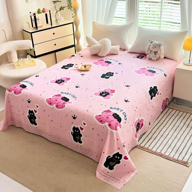 Cute and comfortable soft bed sheet for cozy home use