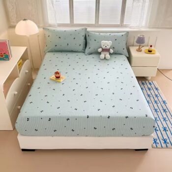 Soft cotton fitted sheet with cute colorful printed patterns