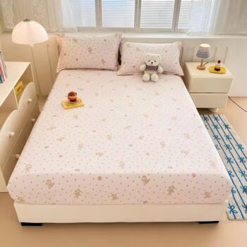 Soft cotton fitted sheet with cute colorful printed patterns