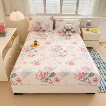 Soft cotton fitted sheet with cute colorful printed patterns