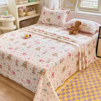 Cute soft dorm bed sheet designed for student bedding