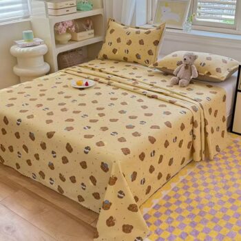 Cute soft dorm bed sheet designed for student bedding
