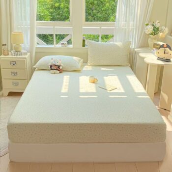 Soft breathable double-gauze single fitted sheet with elastic edges