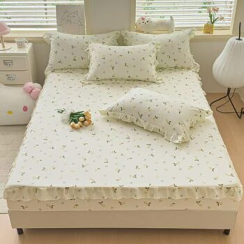 Washed cotton lace-trim fitted sheet in fresh minimalist style