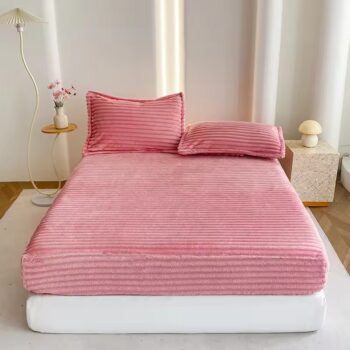 High-quality elastic fitted sheet with flexible multi-size fit