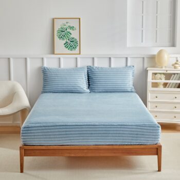 High-quality elastic fitted sheet with flexible multi-size fit