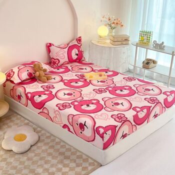 Stylish soft washed cotton fitted sheet with clean design