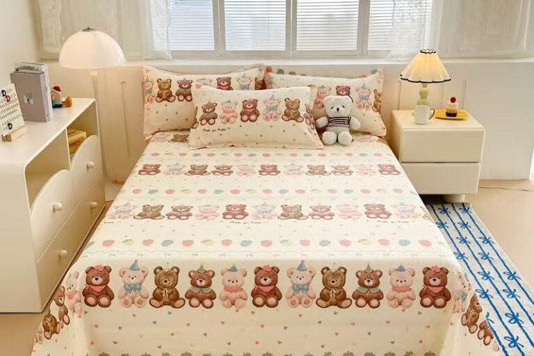 Kids Cartoon Pure Cotton Bed Sheet (4) Cute cartoon pure cotton bed sheet for children’s bedrooms