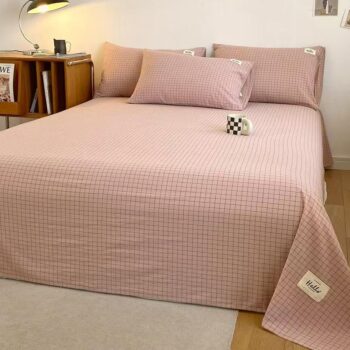 Soft minimalist cotton plaid bed sheet in breathable fabric