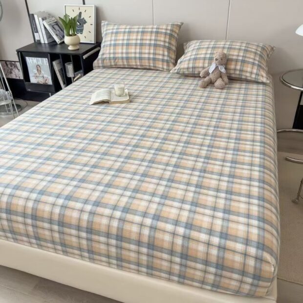 Nordic striped and check patterned fitted sheet for modern bedroom décor
