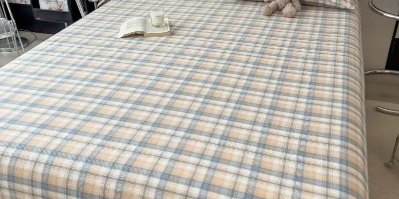 Nordic striped and check patterned fitted sheet for modern bedroom décor