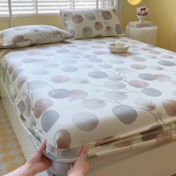 Pure cotton non-slip fitted sheet designed for apartment bedrooms