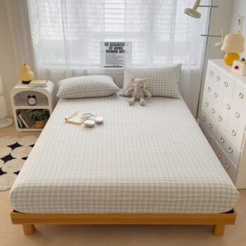 Premium checkered pure cotton fitted sheet for modern bedrooms