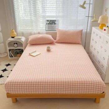 Premium checkered pure cotton fitted sheet for modern bedrooms