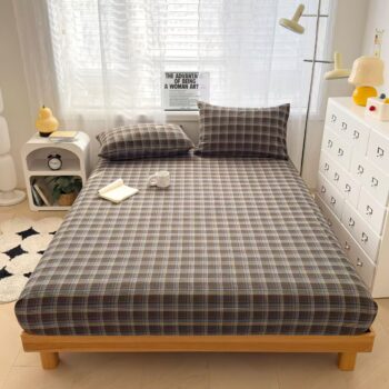 Premium checkered pure cotton fitted sheet for modern bedrooms