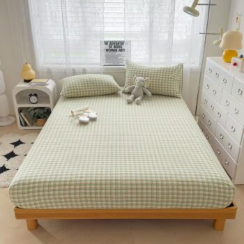 Premium checkered pure cotton fitted sheet for modern bedrooms