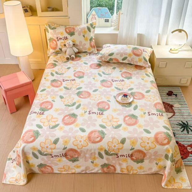 Breathable pure cotton bed sheet for student dorm rooms