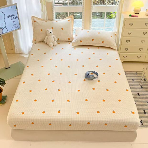 Pure cotton non-slip printed fitted sheet for household bedroom use
