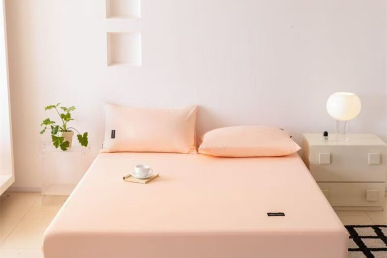 Minimalist solid color pure cotton non-slip fitted sheet