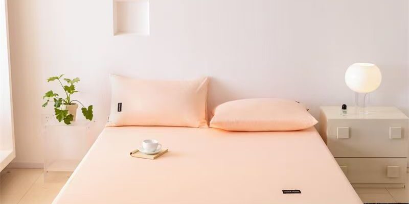 Minimalist solid color pure cotton non-slip fitted sheet