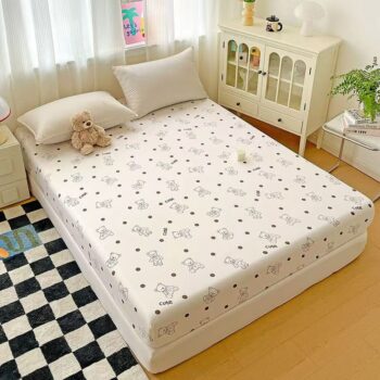 Soft cartoon printed fitted sheet for home bedroom use