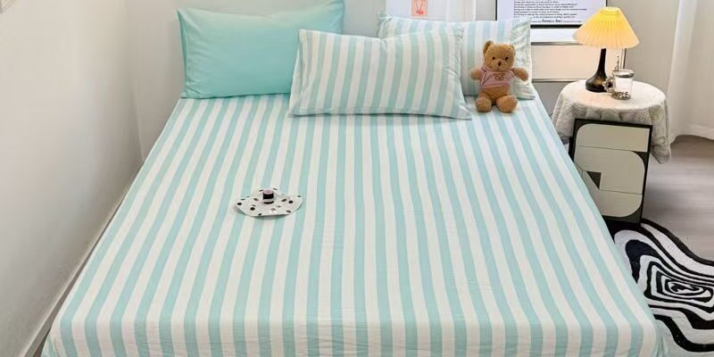 Striped pure-color thickened all-season bed sheet for home use