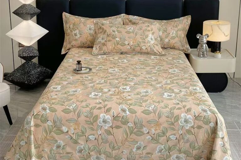 Thick warm pure cotton bed sheet for cozy home use