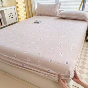 Thick non-slip cotton fitted sheet with secure elastic edges