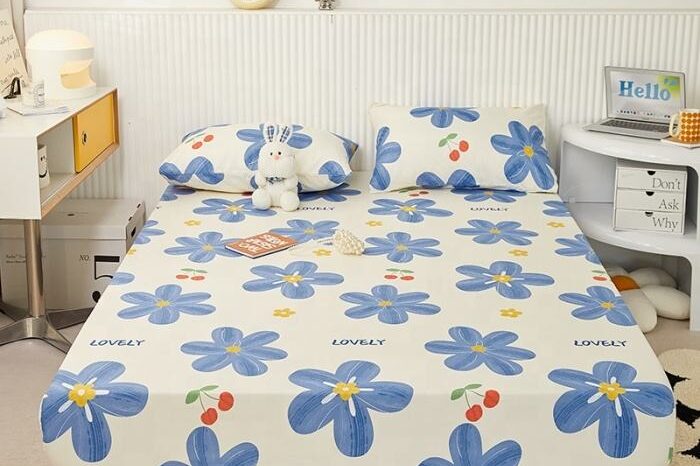 Waterproof microfiber printed fitted sheet with elastic corners