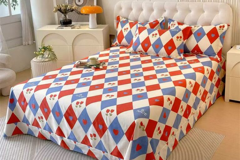 Thick warm cotton printed winter bed sheet for cozy homes